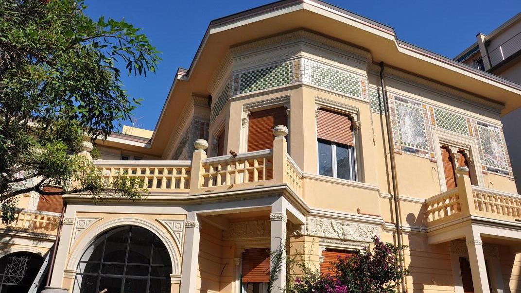 Autori versiliesi letture a Villa Argentina