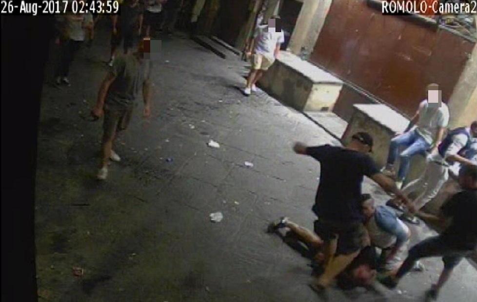 Rissa sulla Sala, altre due misure cautelari 