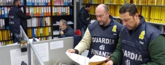 Tre sotto inchiesta a giurisprudenza 