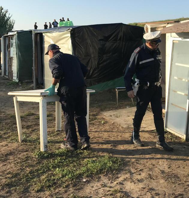 Sgomberato l’ultimo campo rom tra le erbacce cinque bombole gpl 