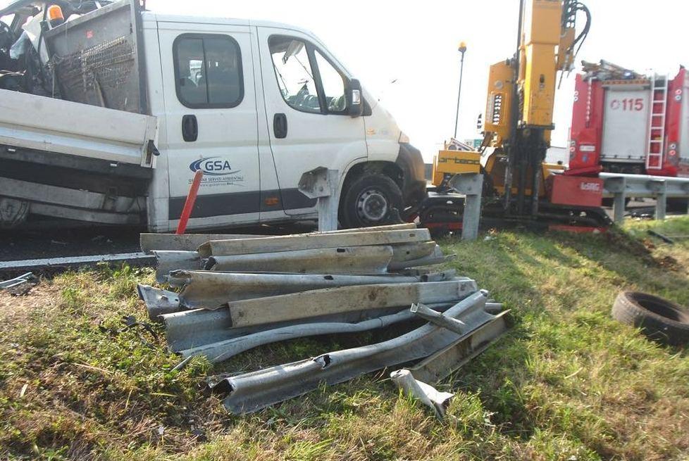Coppia ferrarese ferita nell’incidente sull’A14 