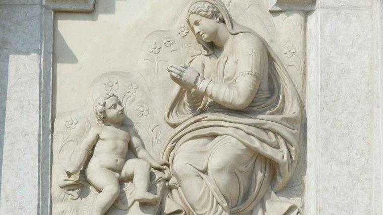 Una basilica al femminile guida romanzesca alla Ghiara