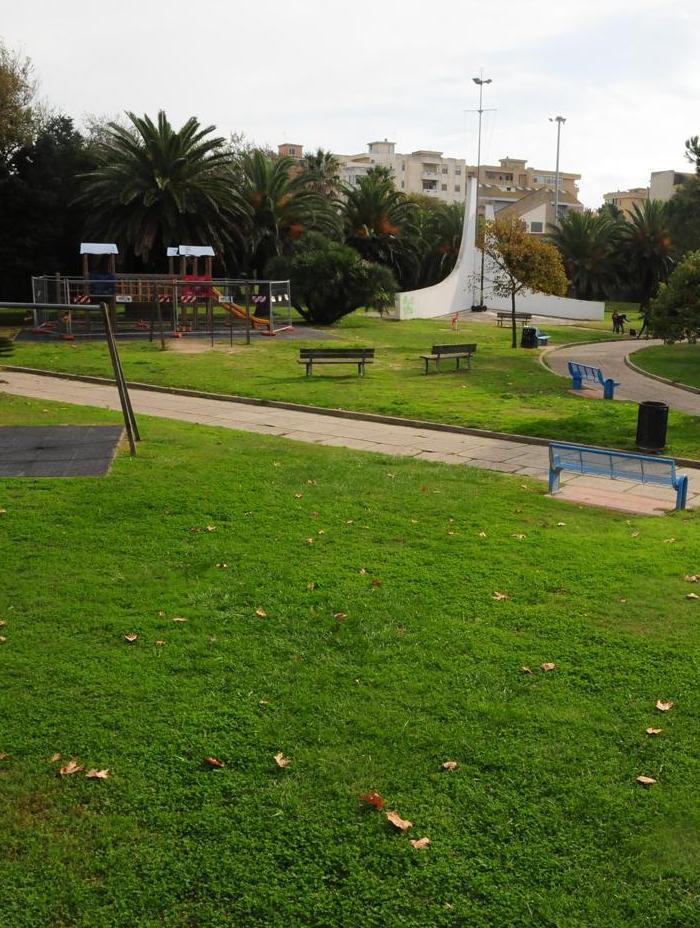 Morìa di pesci e tartarughe nel laghetto dei giardini