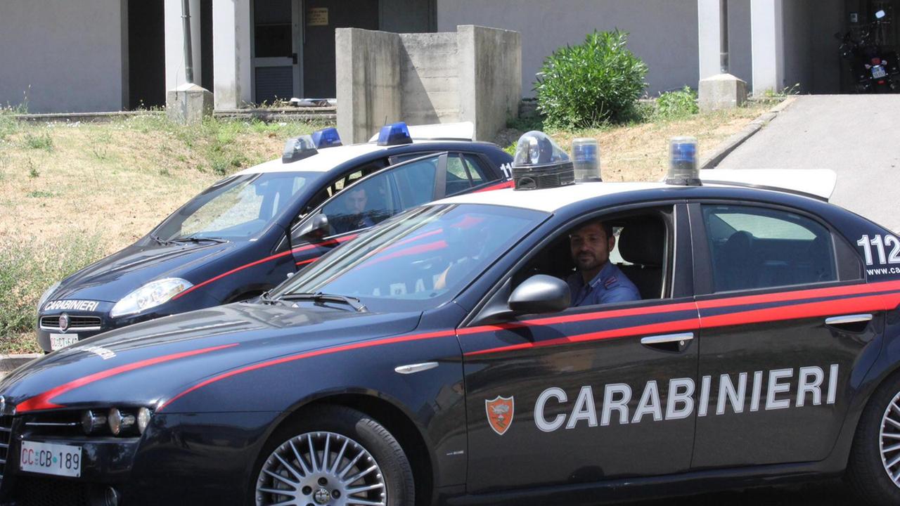 Due auto dei carabinieri (foto d'archivio)