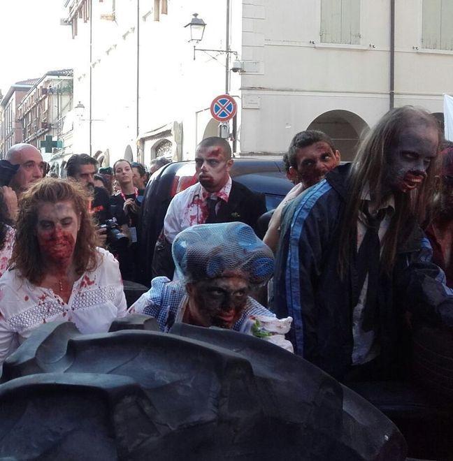 A San Felice torna “Sepulchrum”, il paese diventa un set tra zombie e vampiri 