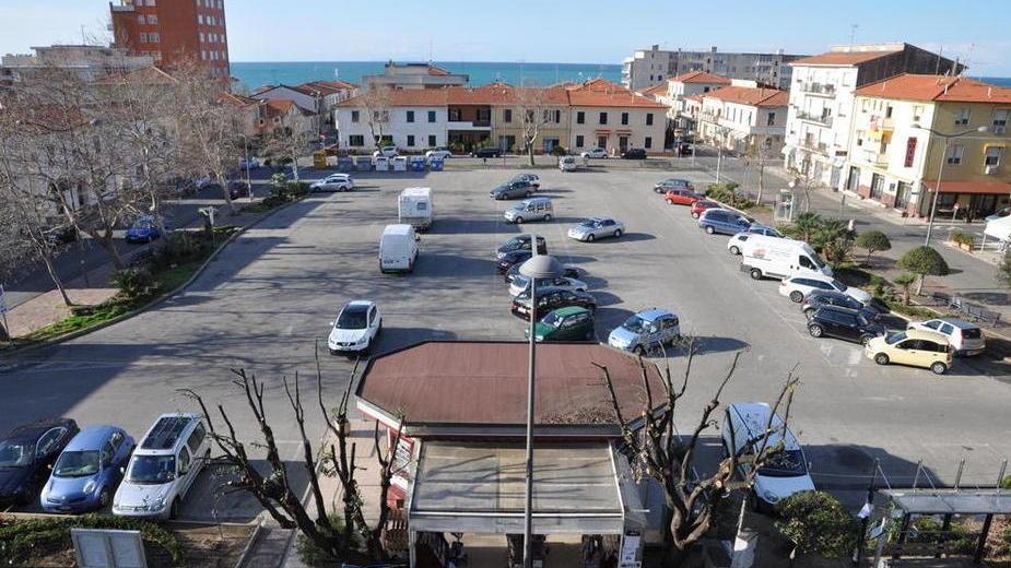 Verso la riqualificazione di piazza Monte alla Rena