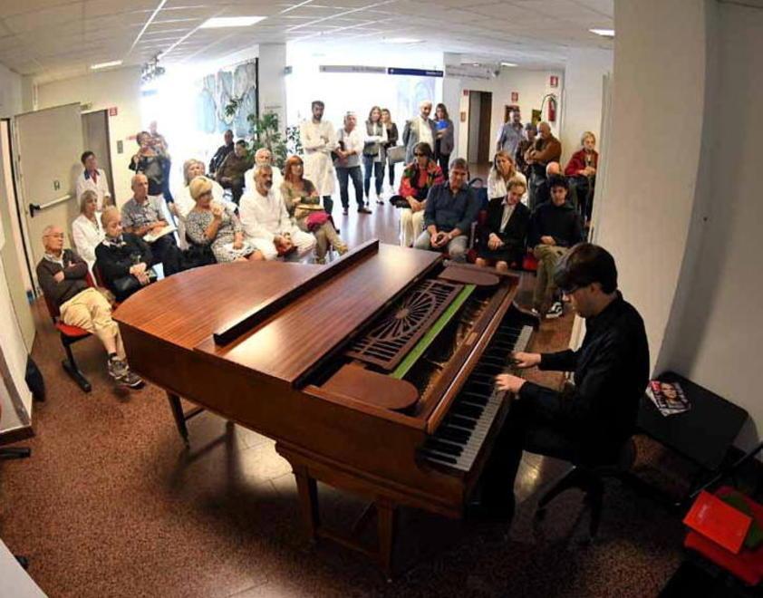 Luca Fialdini interpreta brani inediti di Mozart
