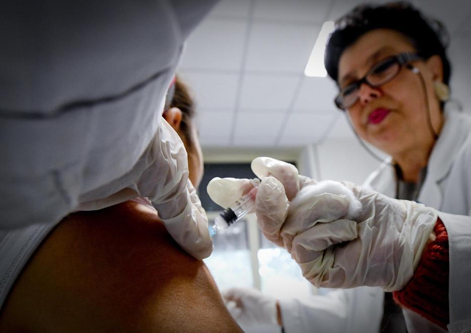 Vaccini, raggiunta la quota di sicurezza Copertura al 96,6% 