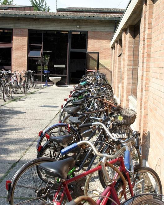Boom di matricole, Unife: «Ragazzi non usate l’auto» 