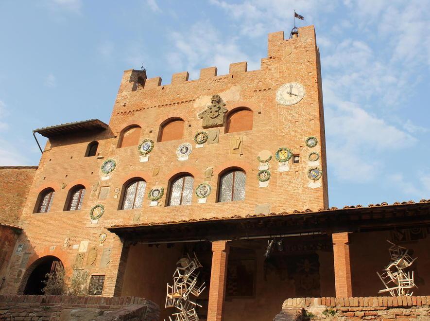 Palazzo Pretorio, Comune condannato 