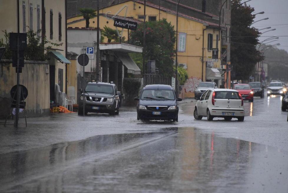 Dopo il temporale i telefoni restano muti