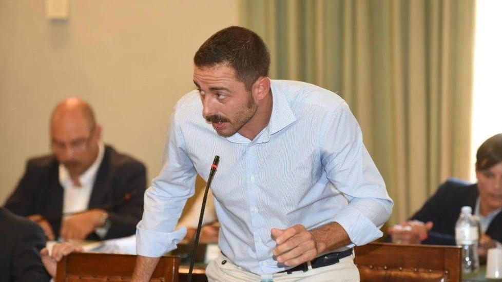 Pettorine catarifrangenti per i migranti in bicicletta