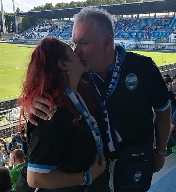 Dal mare, dall’estero e dagli stadi i selfie dei tifosi biancazzurri