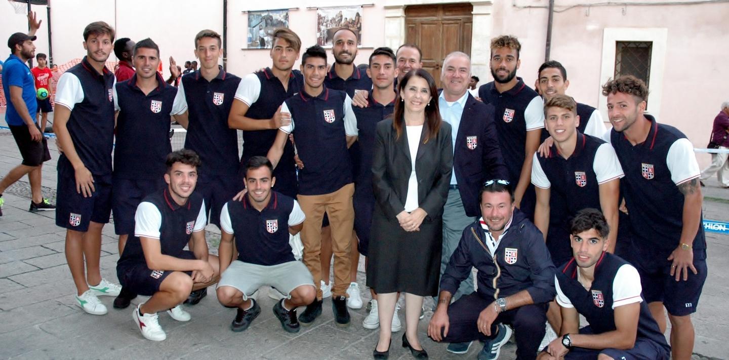 Festa a Sassari, sms di Zola alla Torres 