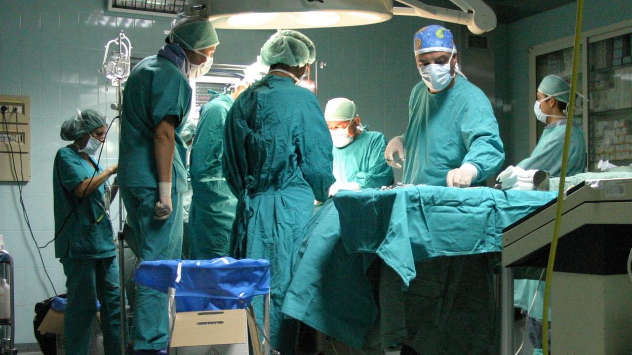 Sassari, a rischio la scuola di Neurochirurgia