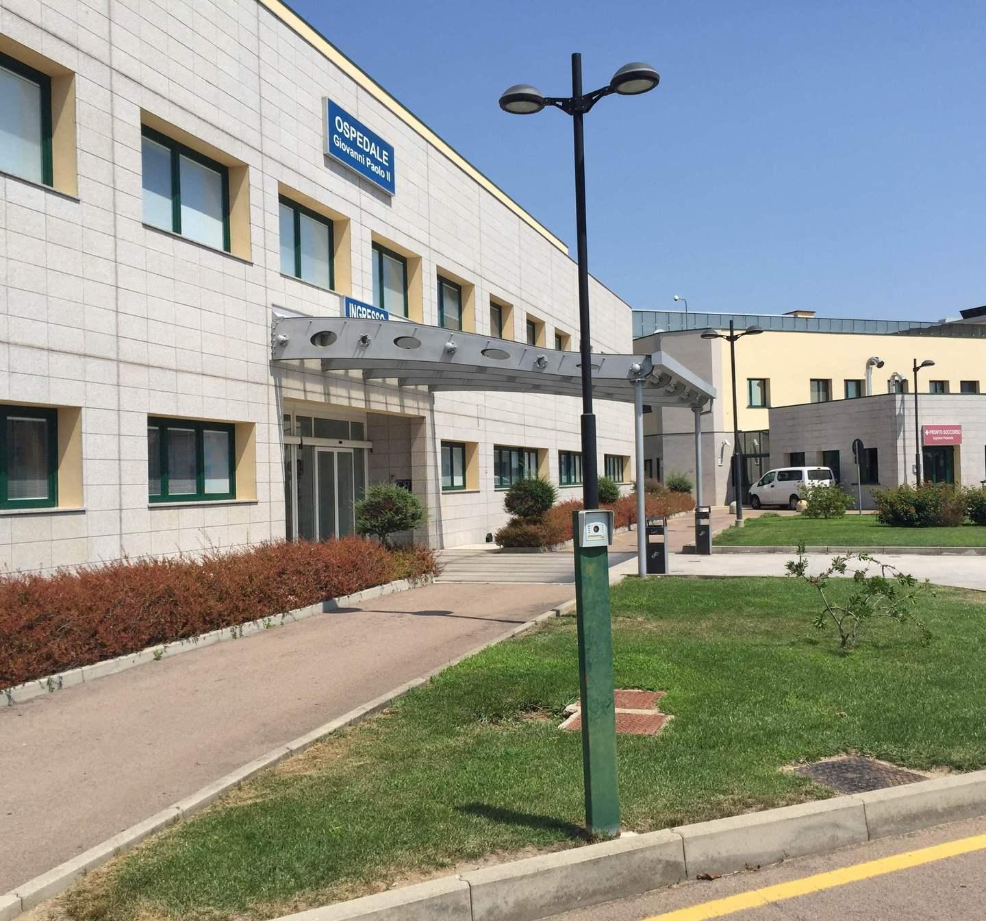 La Maddalena, l’Assl replica: farmaco oncologico in arrivo