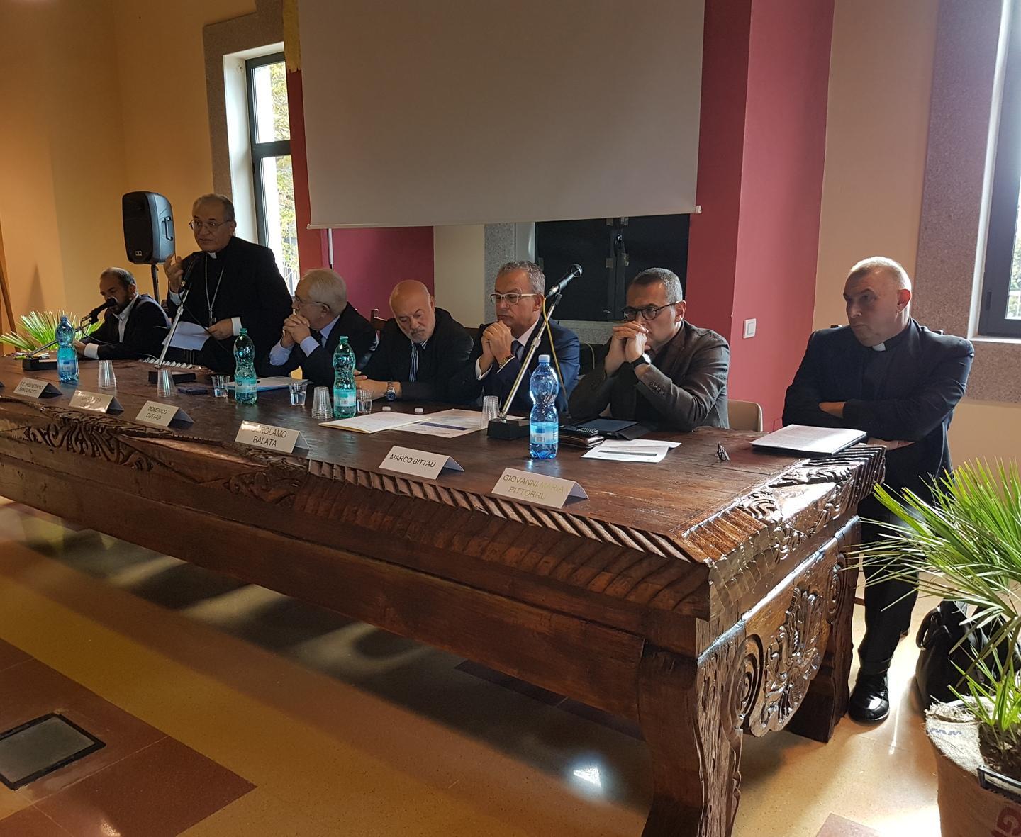 Chiesa e forze laiche unite nella lotta contro l’usura 