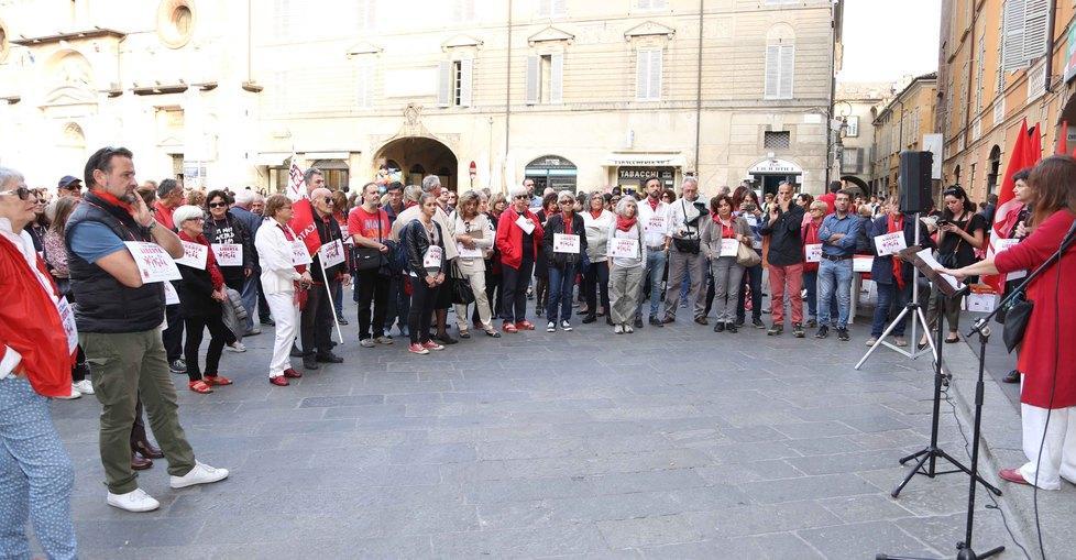La Cgil in piazza Prampolini “No violenza, Sì diritti”
