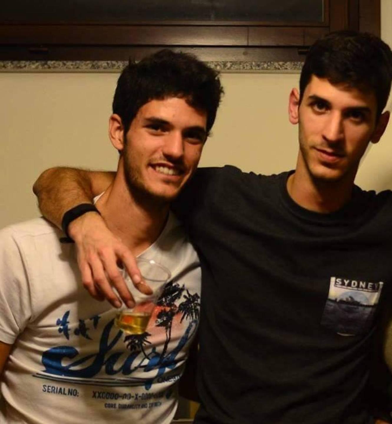 Il fratello Matteo a casa durante la gara: «150 pulsazioni e la musica che ascoltiamo»