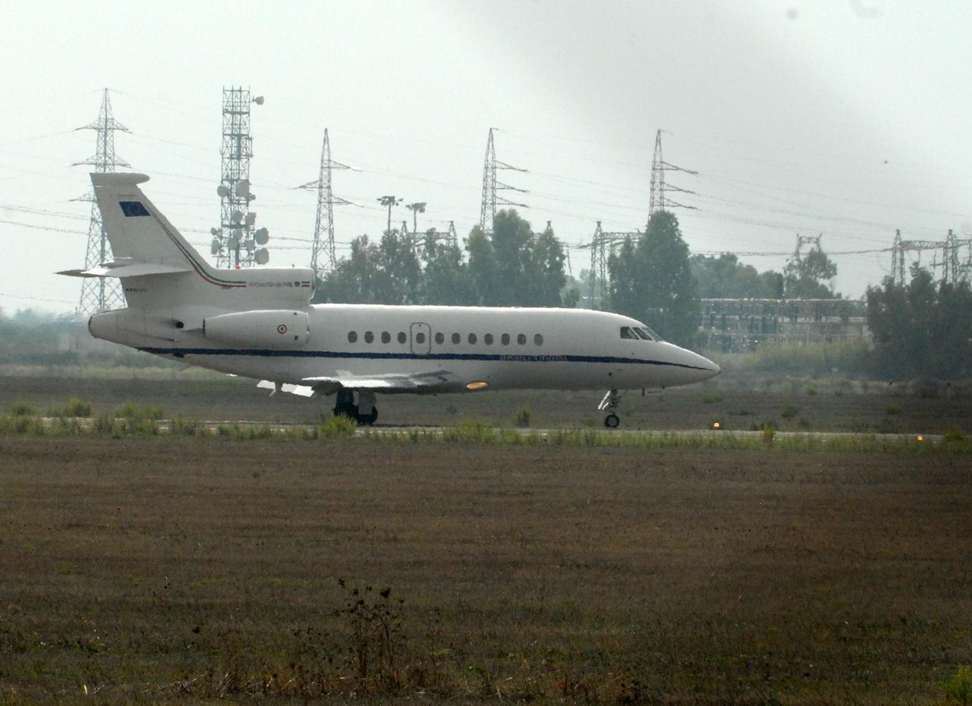 L'aereo presidenziale ieri pomeriggio a Fenosu