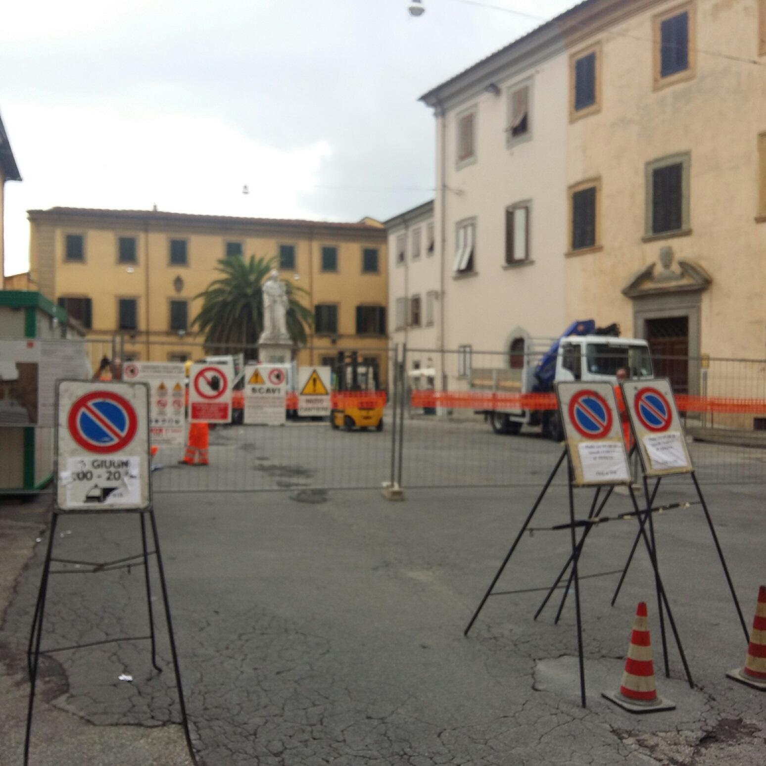 Il cantiere aperto in piazza dello Spirito Santo 