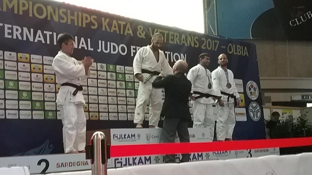 Judo, l’oro mondiale dei gemelli Degortes