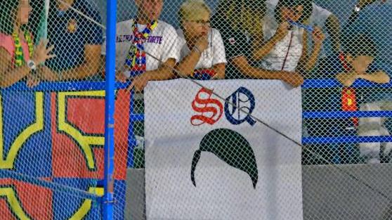 Striscione con Hitler al derby di hockey tra Cgc Viareggio e Forte dei Marmi