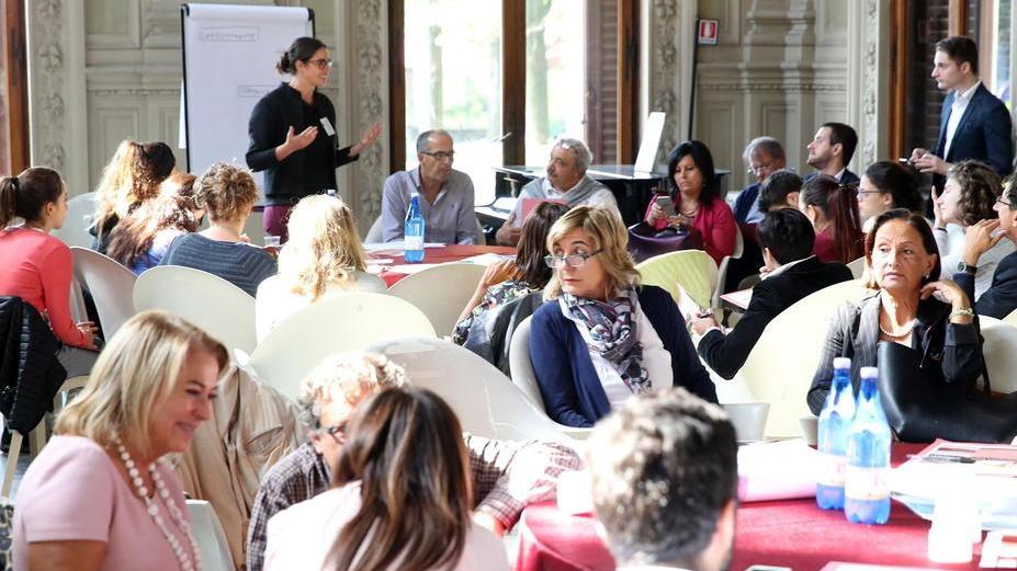 Alcuni partecipanti ai tavoli di lavoro allestiti all’Excelsior (Foto Nucci)