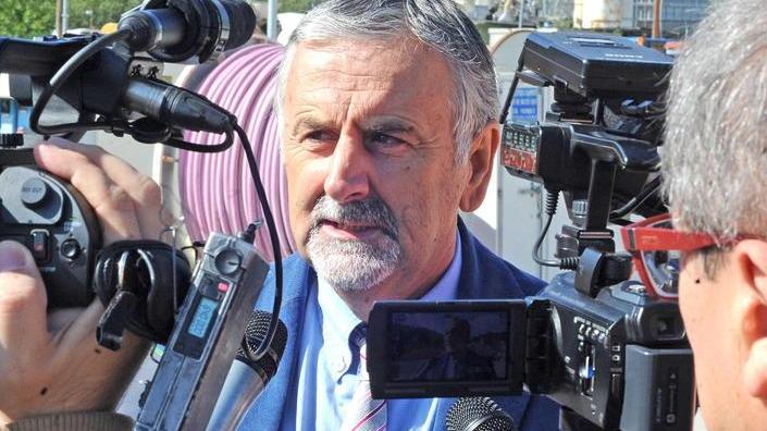 Un altro rinvio per i lavori alla maxi buca