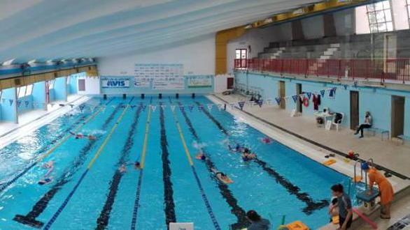La piscina ancora chiusa Il Comune cerca soluzioni