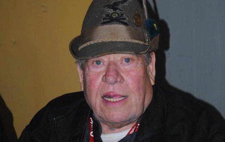 Una comunità in lutto Addio al cavaliere Eliseo