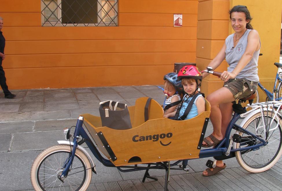 Carpi batte Bologna: in tanti usano la bici per spostarsi in città 