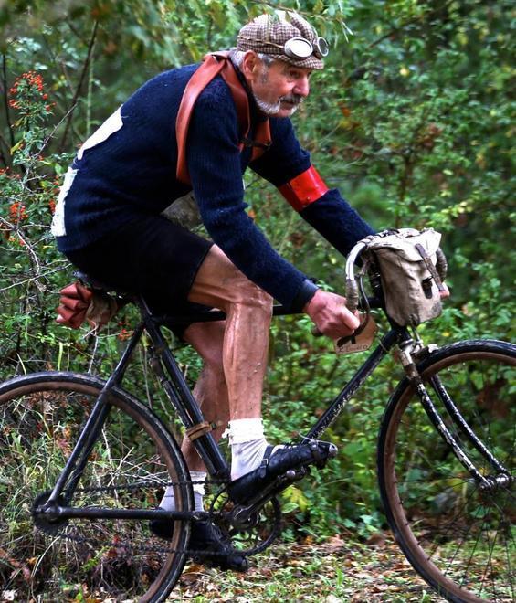 Con “L’Eroica” il ciclismo torna sulle strade di un tempo