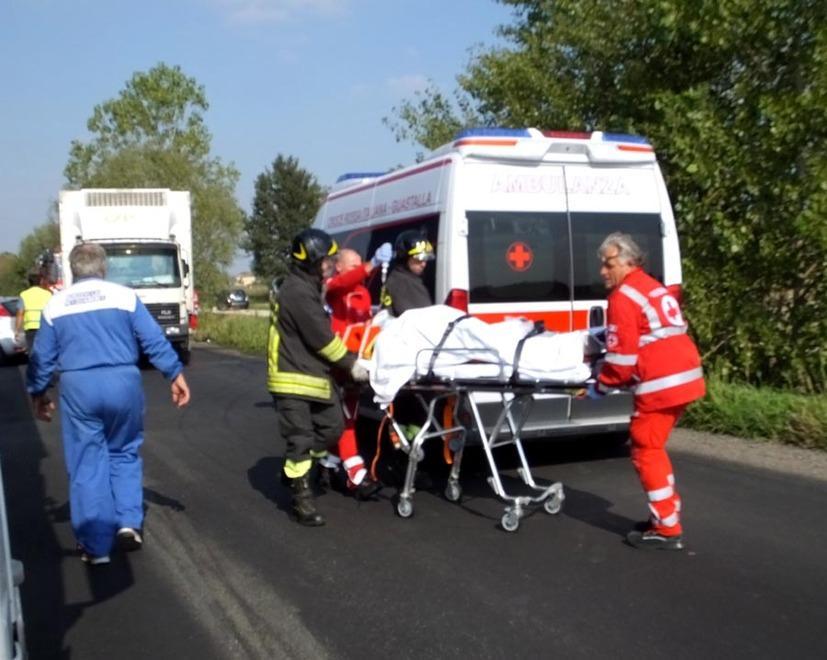 Tamponamento, 6 feriti sulla Cispadana 