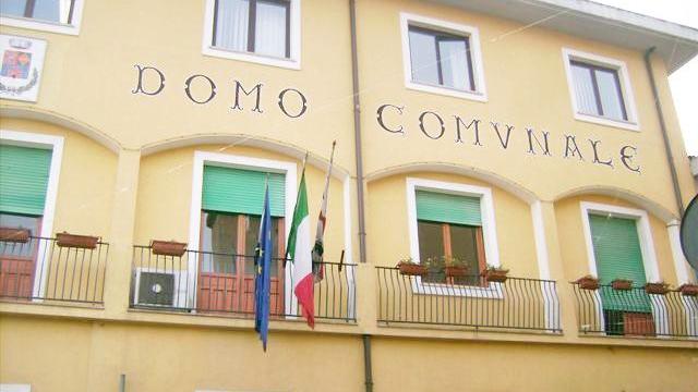 Il municipio di Oliena