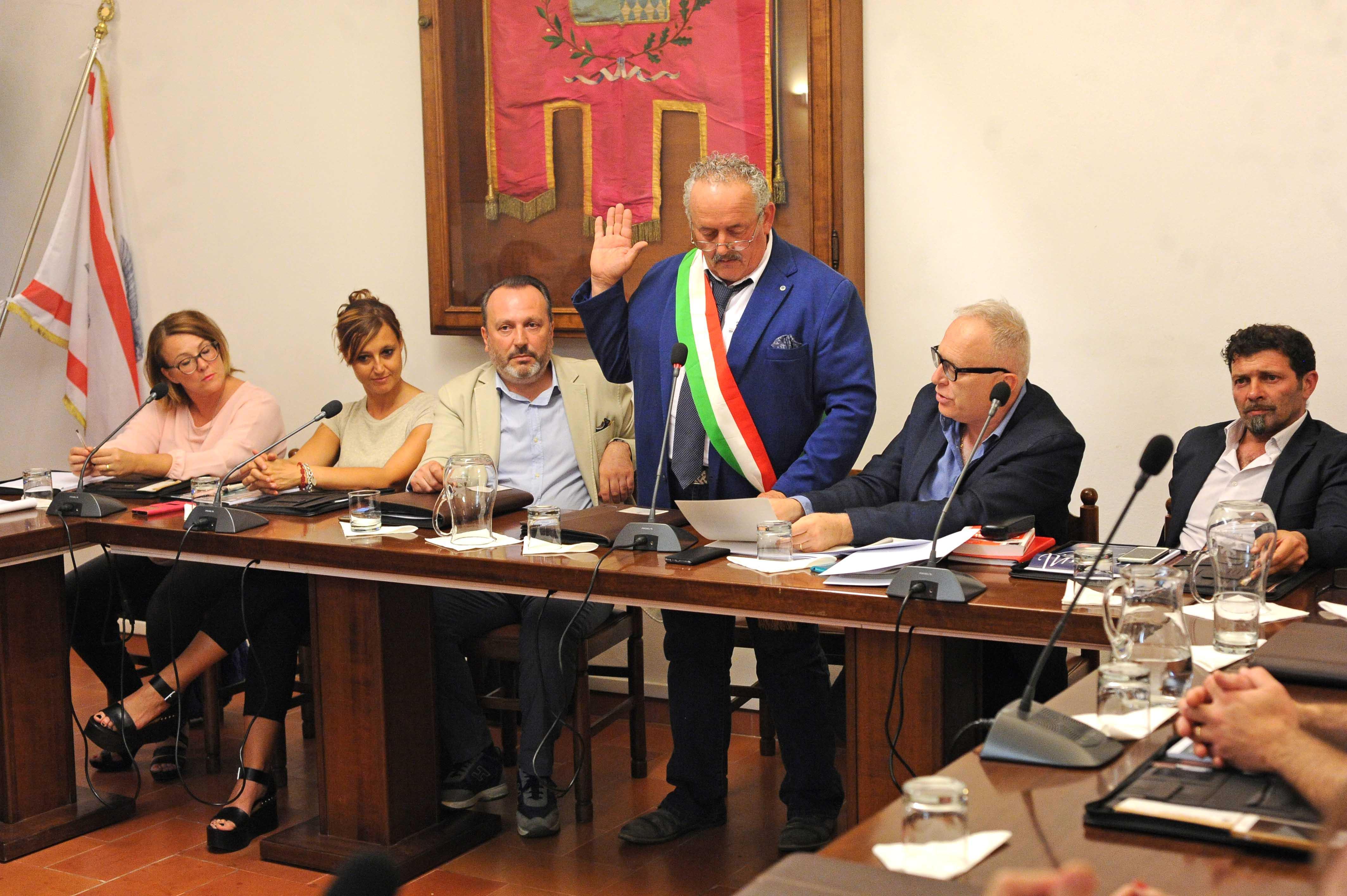 Il giuramento del sindaco Piero Lunardi