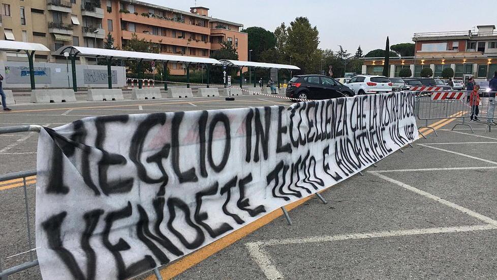 Pontedera choc: club in vendita, anzi in regalo!