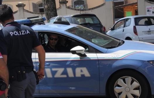 Lite a scuola per chi deve prendere la bimba