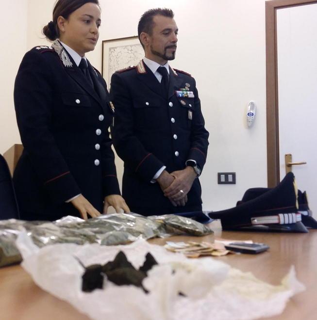 Arrestati due giovani con la marijuana nascosta nel casolare