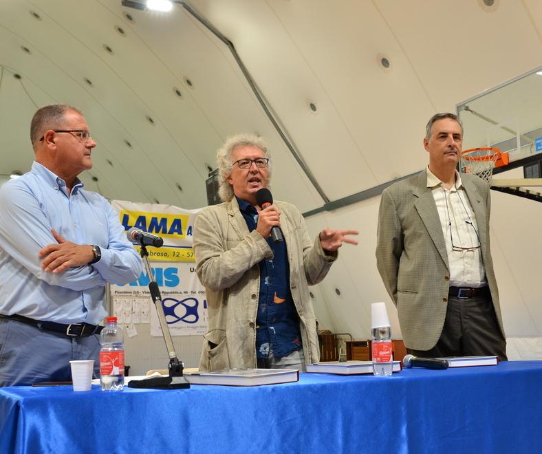La storia del basket tra articoli e memorie nel libro di Fiaschi
