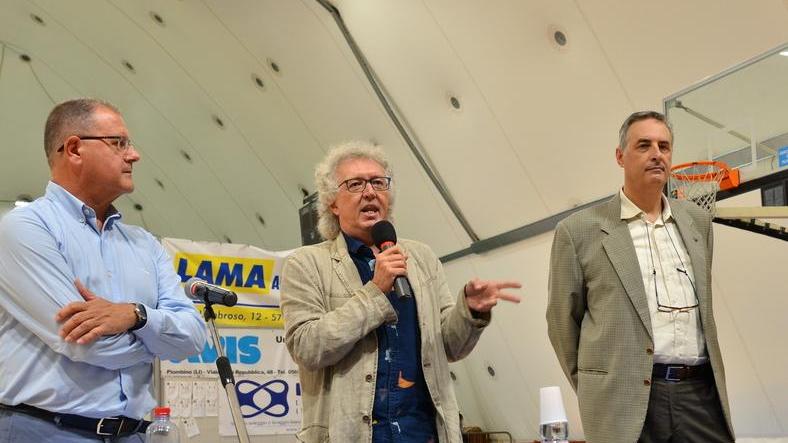 La storia del basket tra articoli e memorie nel libro di Fiaschi