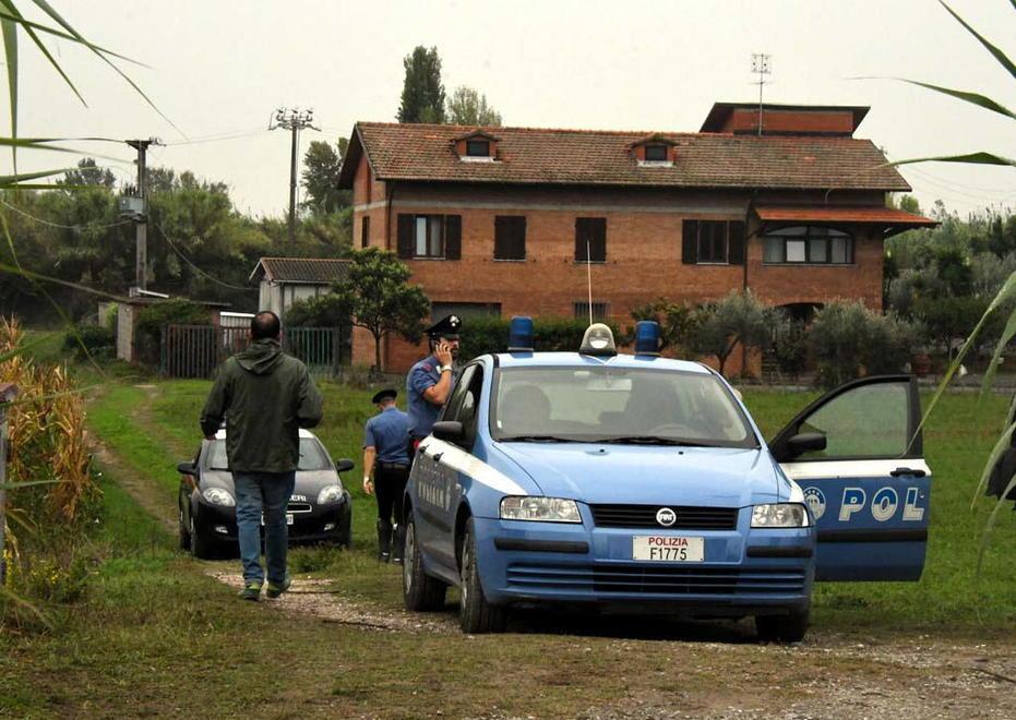 Il cacciatore ai domiciliari con il braccialetto elettronico