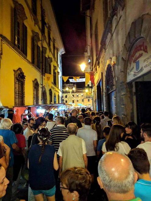 La fiera inaugura la stagione delle feste 