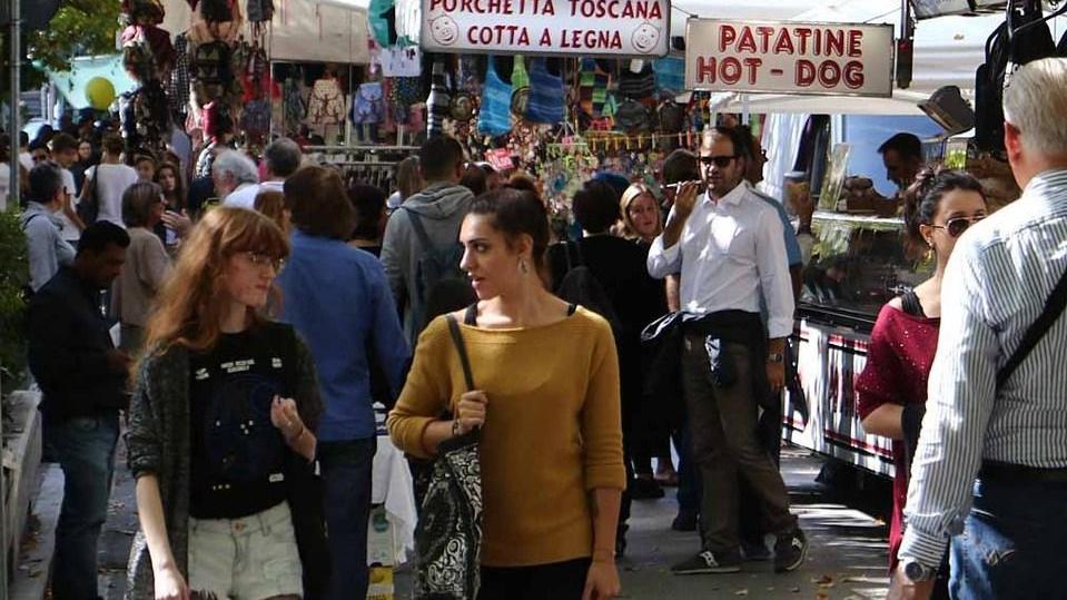La città invasa per la fiera: e ci sono anche gli asinelli