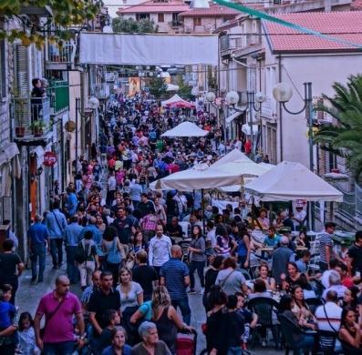  Gavoi, cortes nel segno dell’ospitalità 