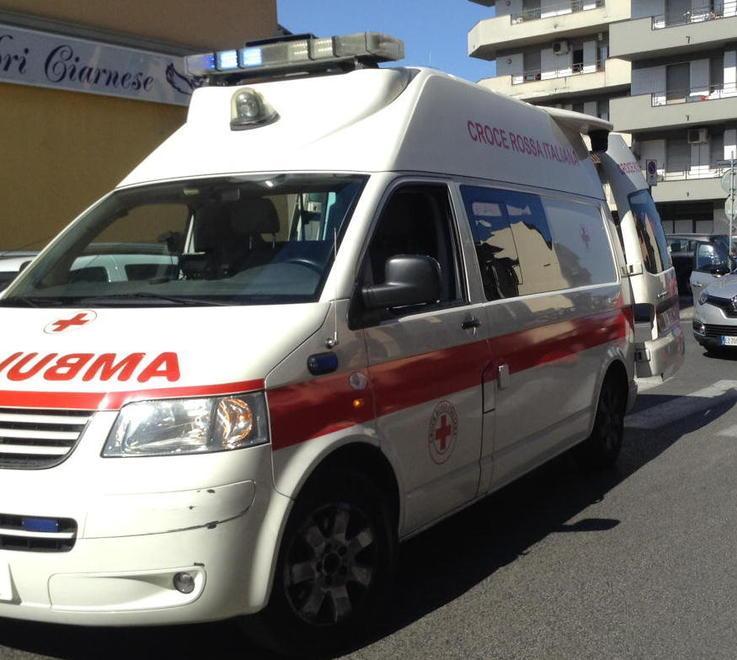Mangiano piatto di funghi Cinque intossicati in casa 