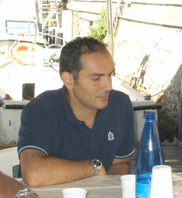 Un gozzo amaranto vola agli Europei 