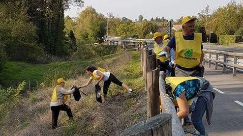 Sessanta volontari anti-rifiuti