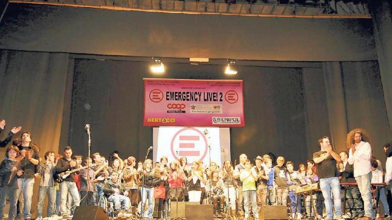 Uno dei concerti per Emergency della Crossroad al Metropolitan di Piombino