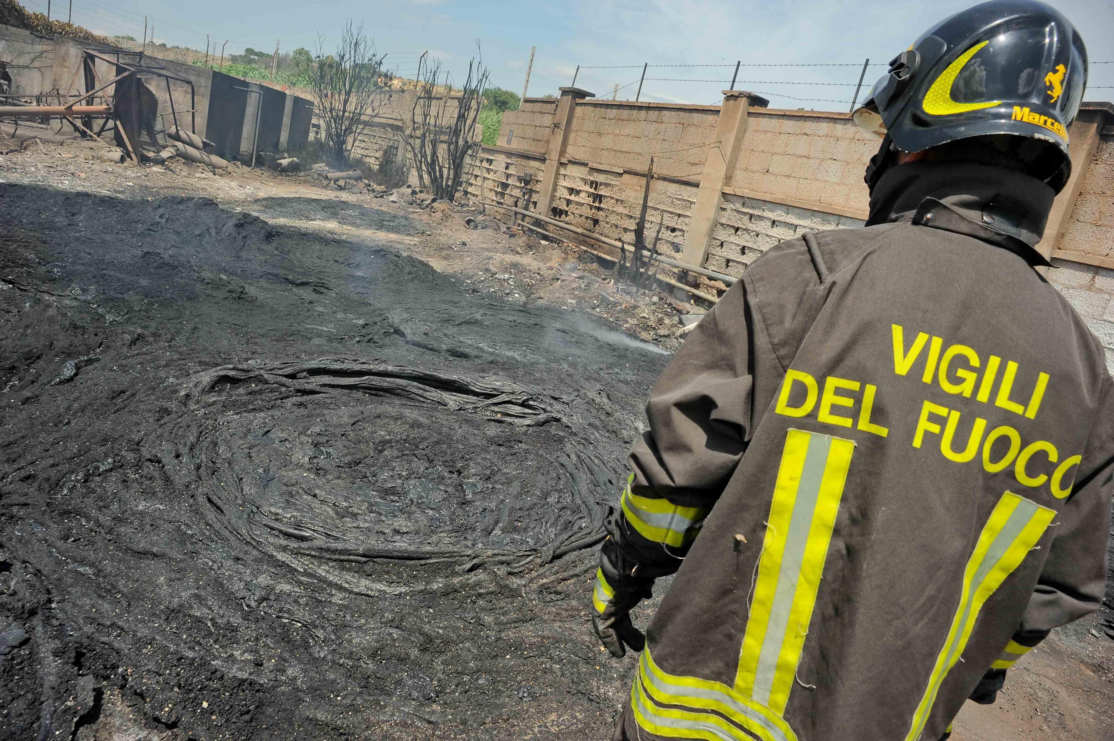 Vigili del fuoco (archivio)